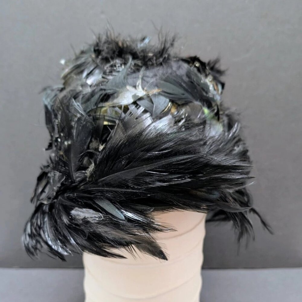 Vintage Women's Pillbox Cloche Bucket Hat Mod Retro Feather Black Velvet